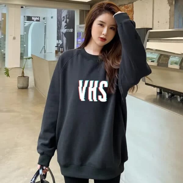 Versatile Sweatshirt Apparel - Crafted for athletes who prioritize performance and style. - Image 2