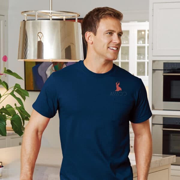 Tech T-Shirt for Peak Performance - Ideal for outdoor adventures or a day at the gym, keeping you on the move.