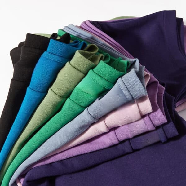 Tech T-Shirt for Peak Performance - A versatile option for sports enthusiasts and casual wearers alike. - Image 3