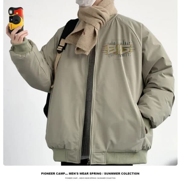 Versatile Jacket Apparel - Perfect for weekend getaways or intense workout sessions. - Image 3